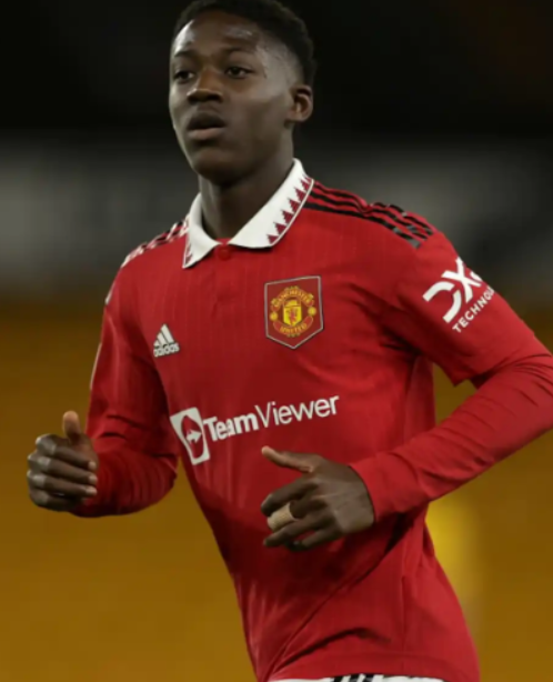 曼联中场梅努租借意向剖析：以麦克托米奈为鉴的意甲逐梦之旅