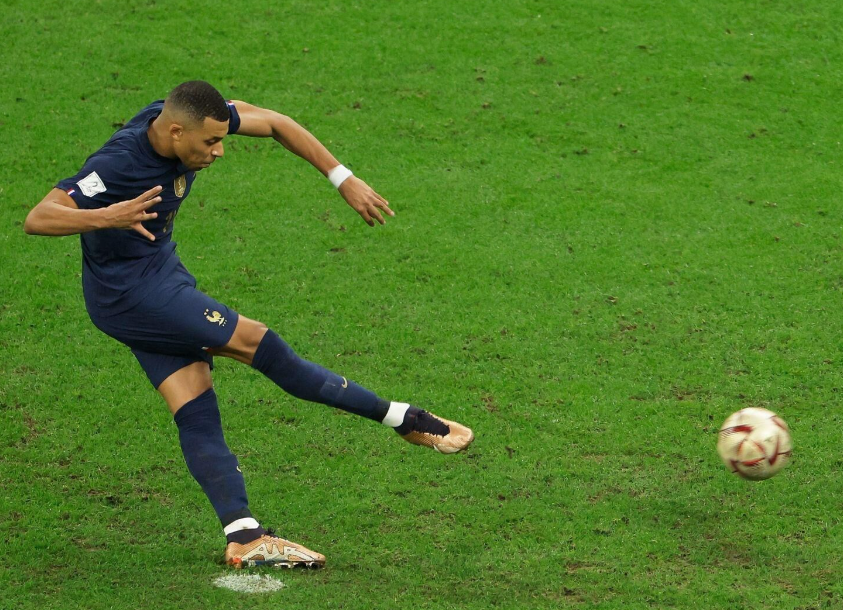 姆巴佩再缺席皇马合练，周末出战皇家社会成疑