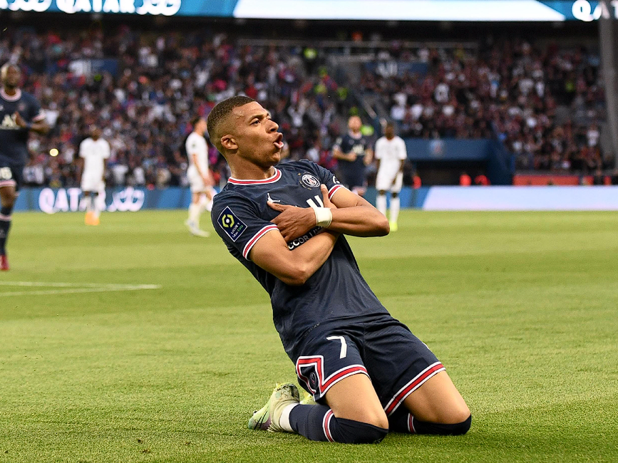 记者披露：姆巴佩自12月带伤征战，坚韧精神获赞