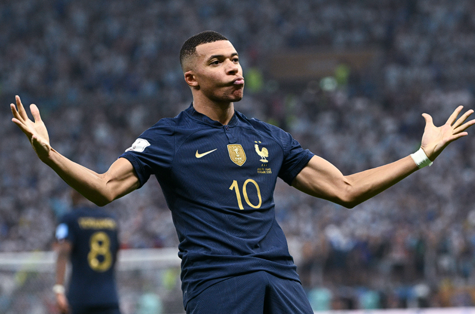 记者披露：姆巴佩自12月带伤征战，坚韧精神获赞